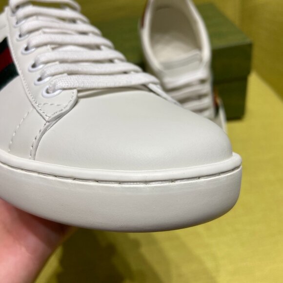 Gucci White Sneakers with Red and Green Stripes - Picture 8 of 9